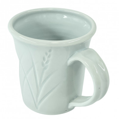 Translucent porcelain reduction-fired mug