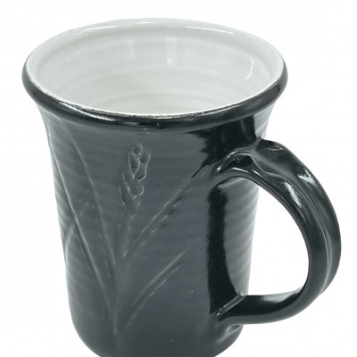 Black stoneware mug